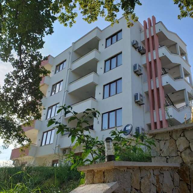 Апартаменты Green Hill Apartments Улцинь-15